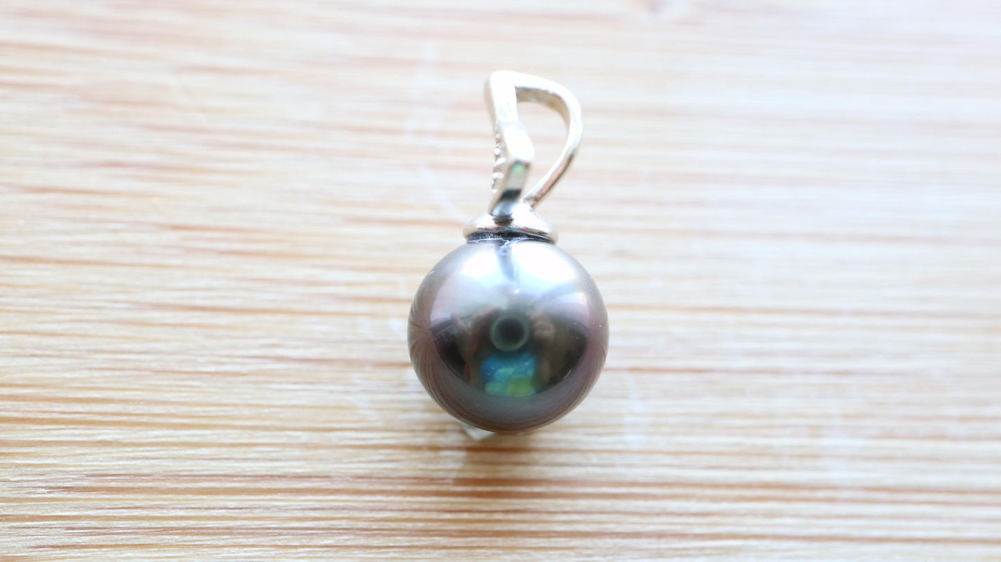 Tahitian Pearl Pendant, Round Pearl Pendant, Seawater Cultured Pearl, Natural Color, Lagoon Quality, Purple Pearl, Malachite Green Pearl