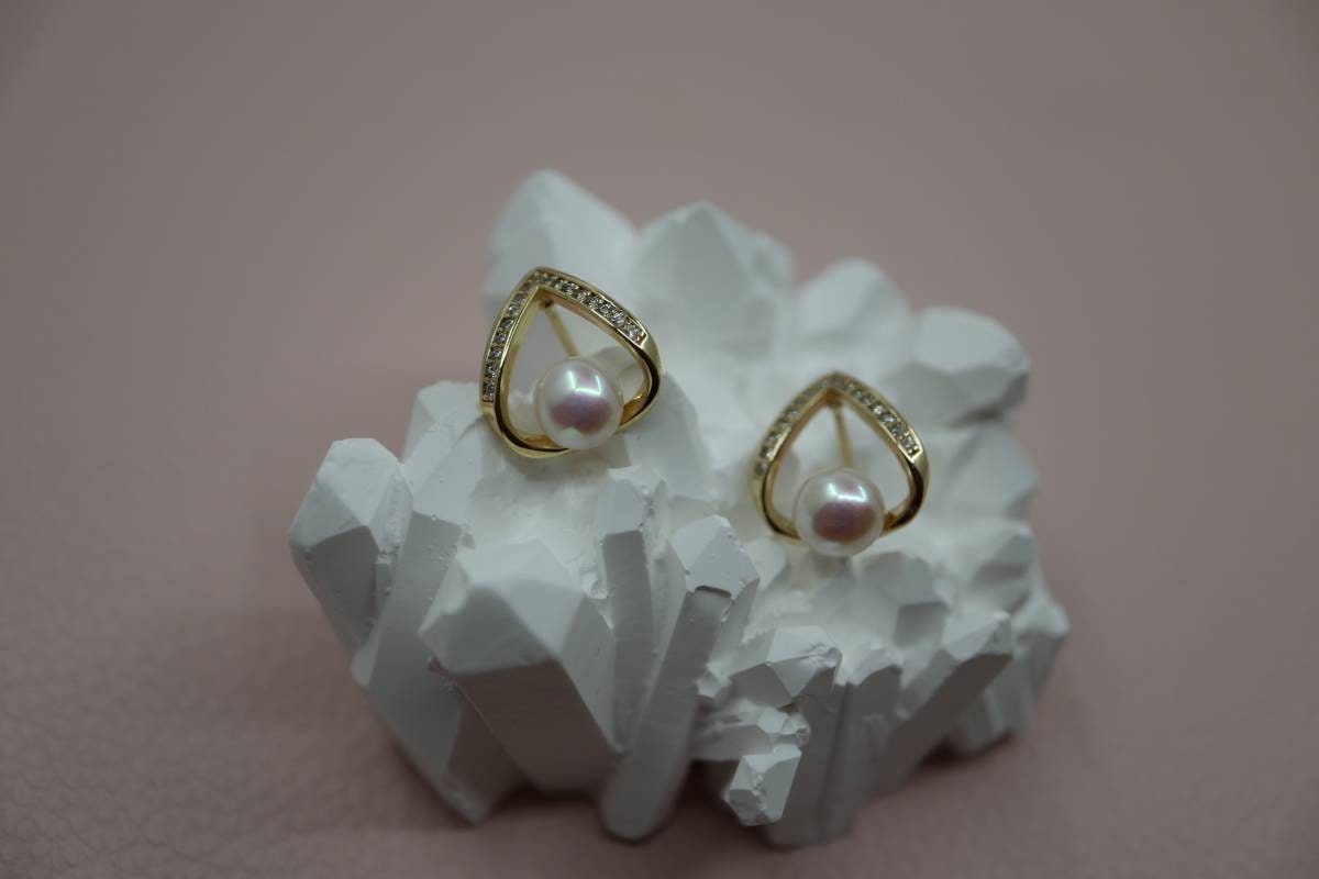 Earrings, Pearl Earrings, Earrings Stud, Birthday Gift, Elegant Earrings Stud, Wedding Earrings, Office Style Earrings Stud