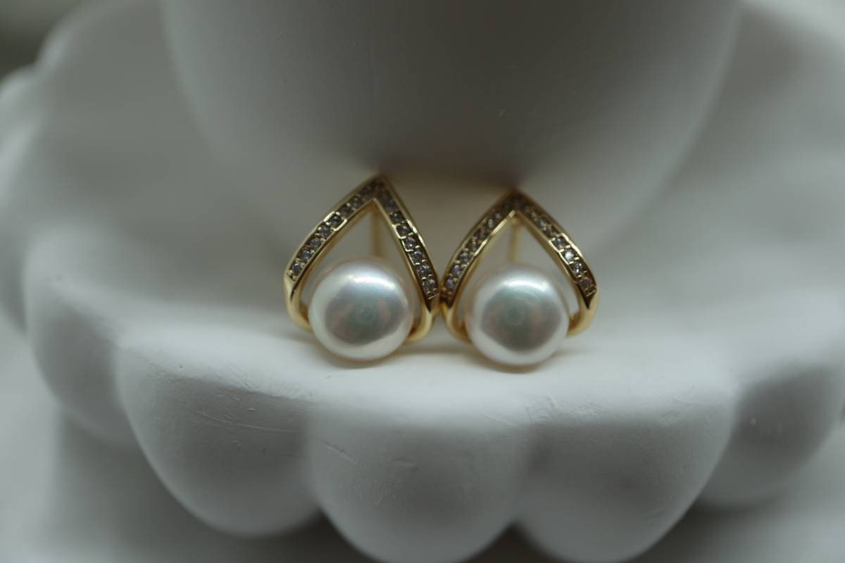 Earrings, Pearl Earrings, Earrings Stud, Birthday Gift, Elegant Earrings Stud, Wedding Earrings, Office Style Earrings Stud