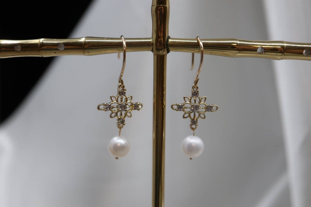 Vintage Earrings,14K Gold Earrings, Dangling Earrings, Pearl Earrings, Bridal Jewelry, Birthday Gift, Handmade Earrings