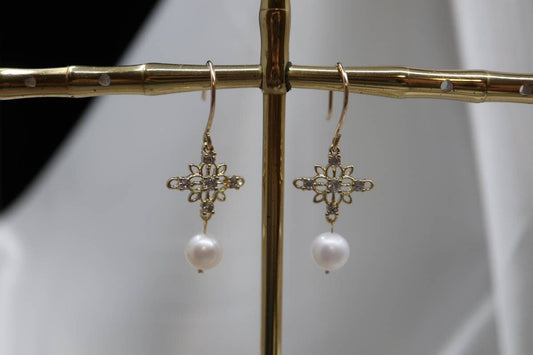 Vintage Earrings,14K Gold Earrings, Dangling Earrings, Pearl Earrings, Bridal Jewelry, Birthday Gift, Handmade Earrings