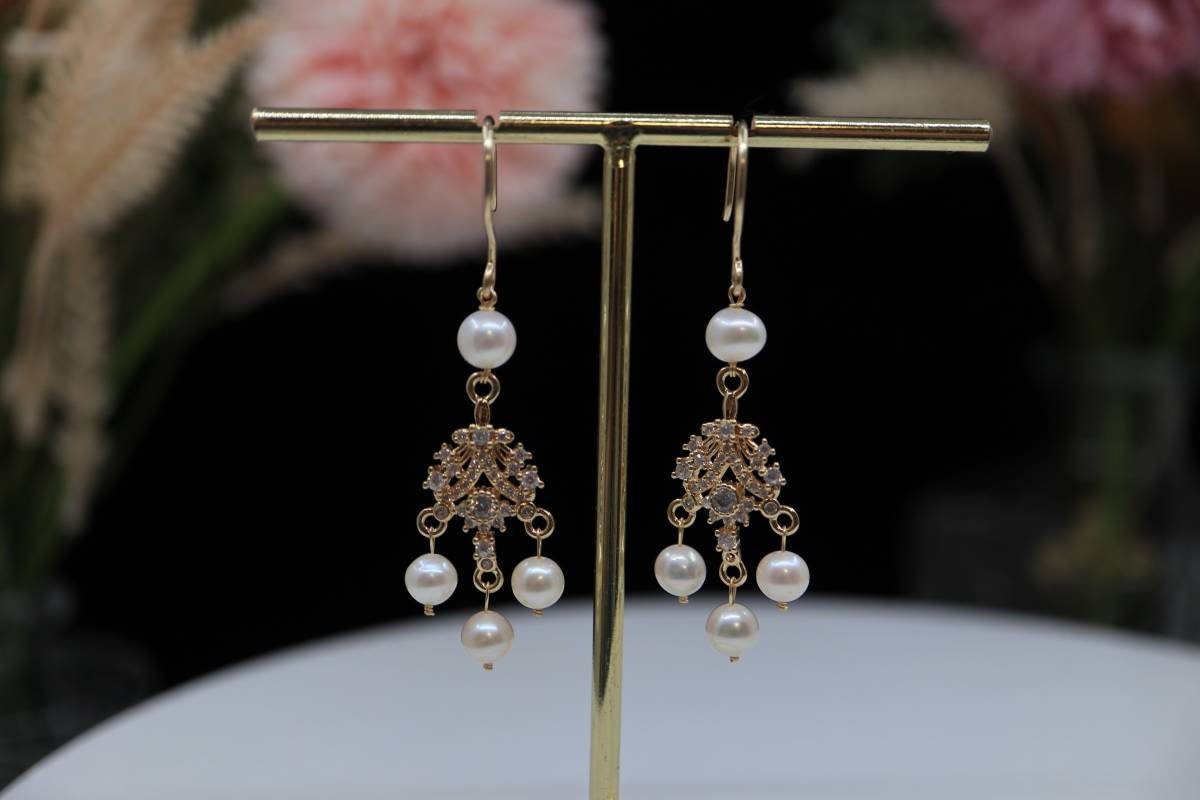 Vintage Earrings, Pearl Earrings, Chandelier Earrings, 14K Gold Earrings