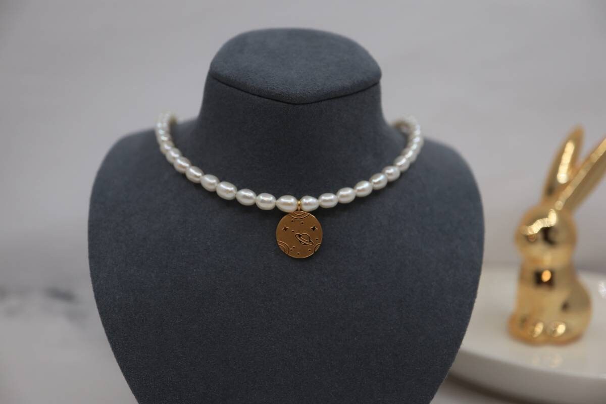 White Pearl Necklace, 18k Gold Planet pendant, Fashion Pearl Necklace