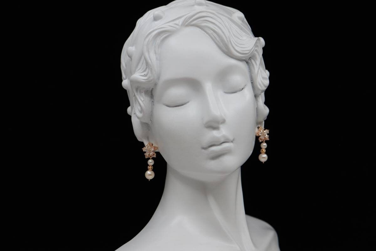 Flower Earrings , Pearl Earrings, Women's Jewelry