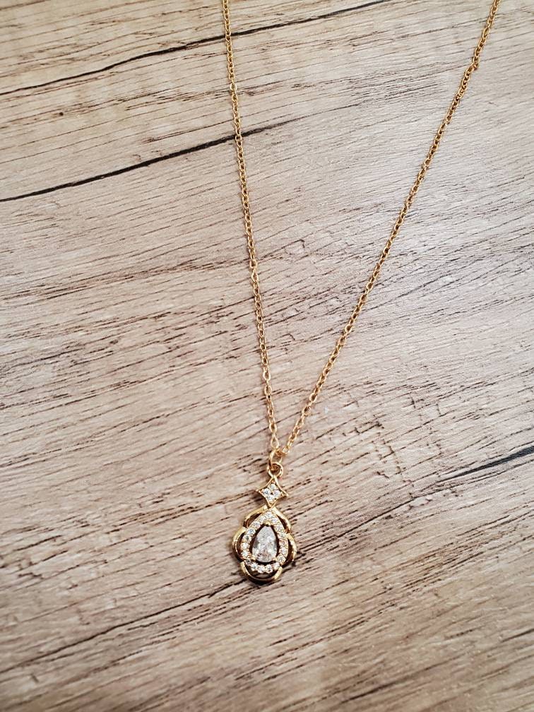 Gold Plated Vintage Pendant Necklace