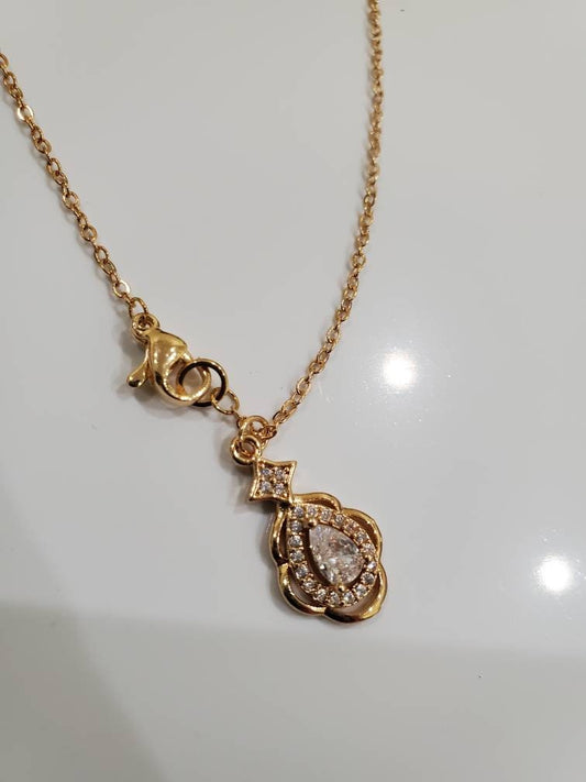 Gold Plated Vintage Pendant Necklace