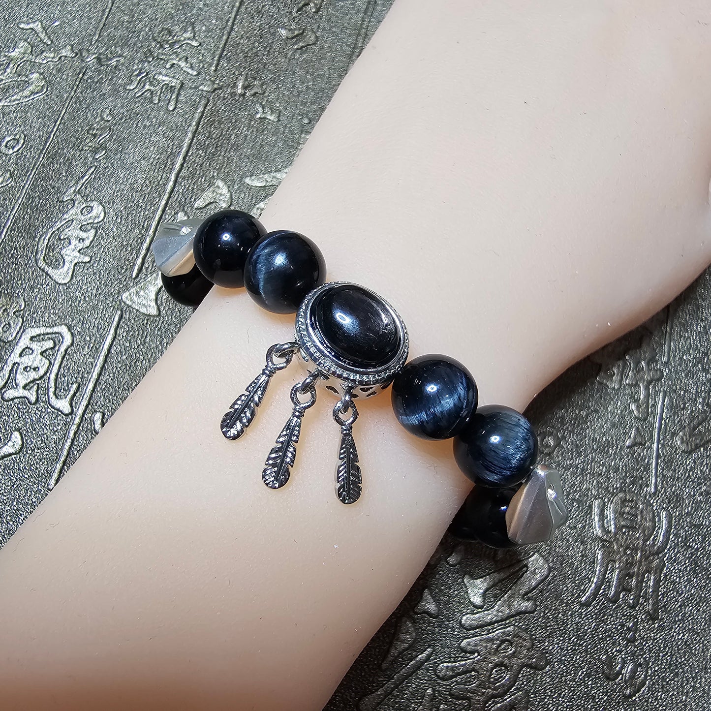 Natural Blue Tiger Eye Bracelect, Hypersthene Crystal Bracelet, Protection and Grounding, Wealth and Inner Strength