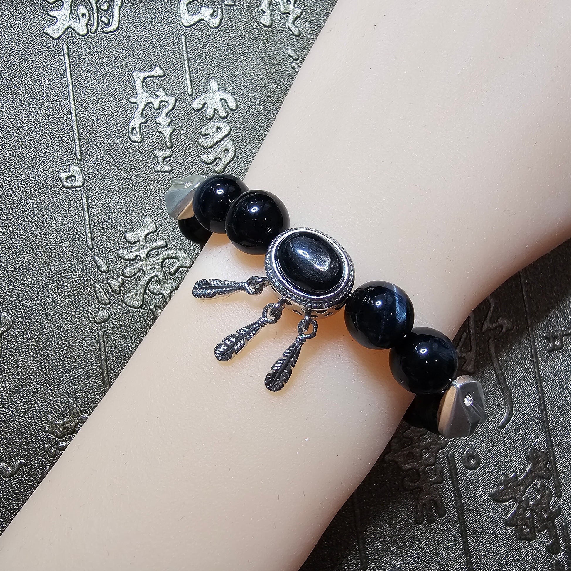 Natural Blue Tiger Eye Bracelect, Hypersthene Crystal Bracelet, Protection and Grounding, Wealth and Inner Strength