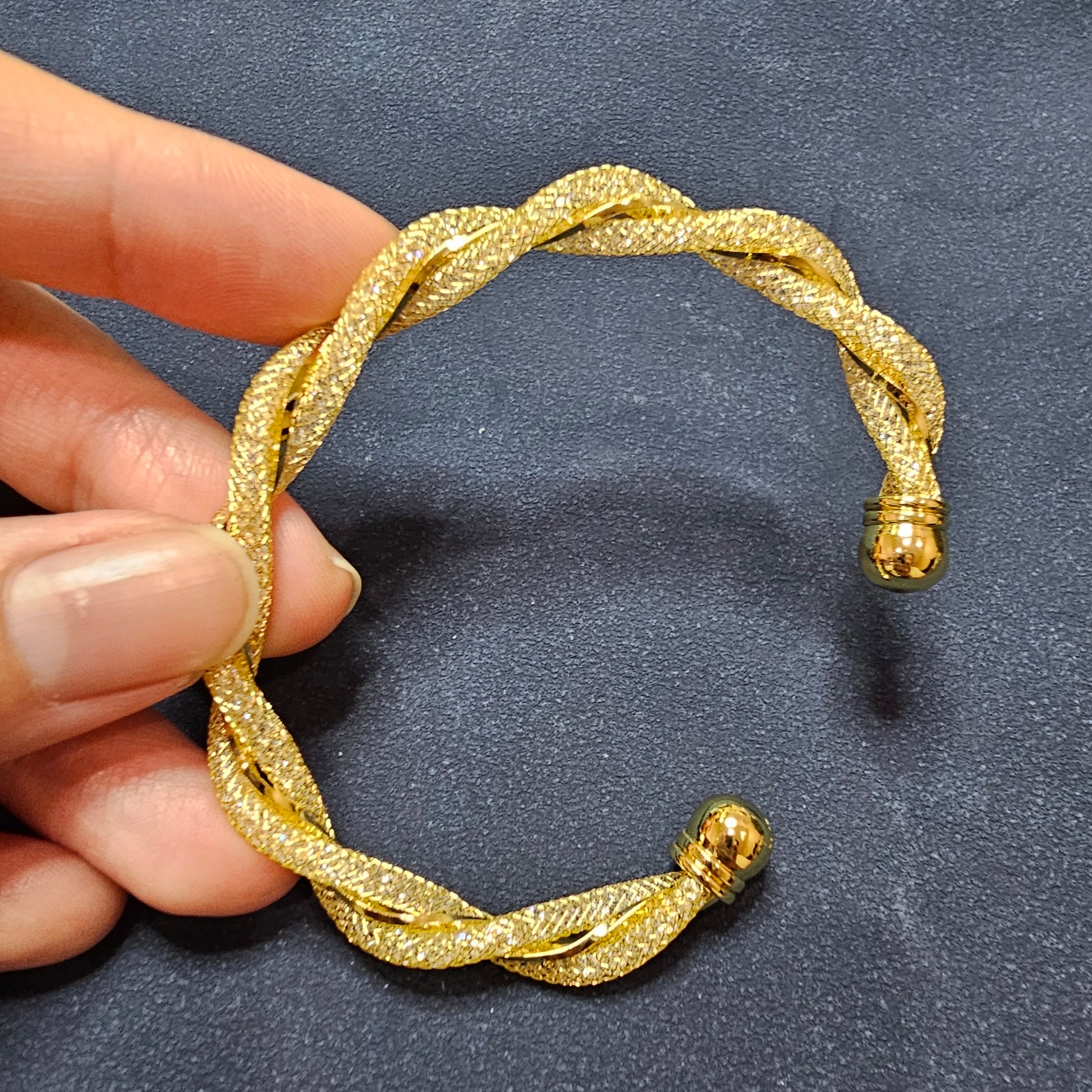 Gold Bangles Bracelet, 18k Gold Bracelet, Women Jewelry, Bridal Jewelry