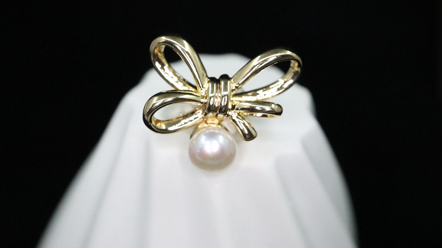 Pearl Earrings- Earrings good for work and date