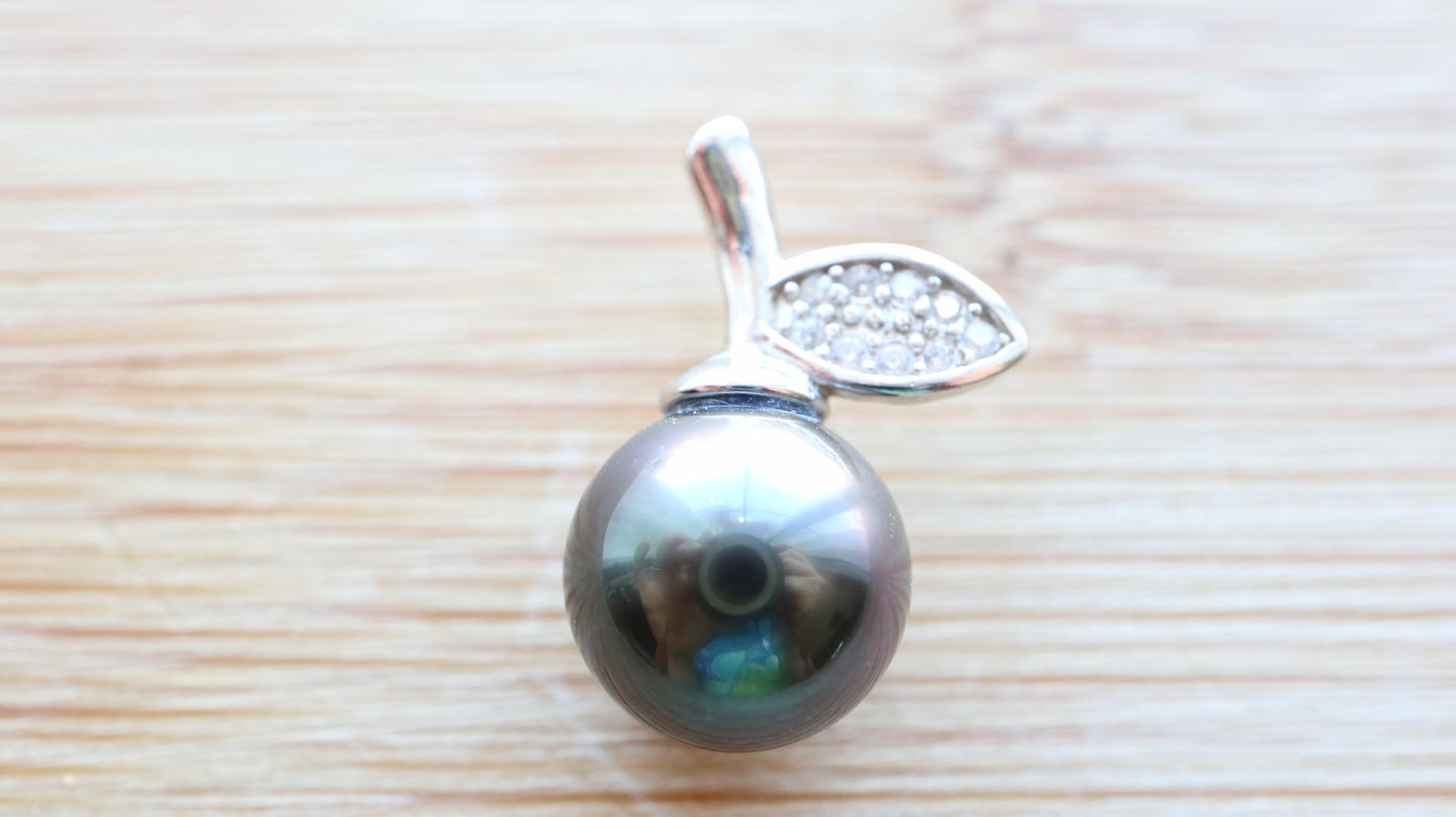 Tahitian Pearl Pendant, Round Pearl Pendant, Seawater Cultured Pearl, Natural Color, Lagoon Quality, Purple Pearl, Malachite Green Pearl