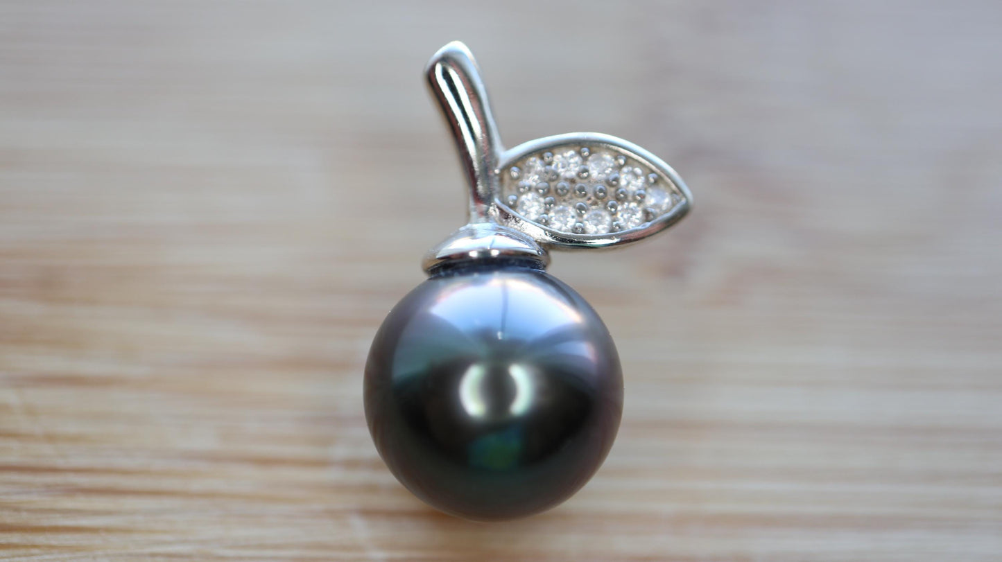 Tahitian Pearl Pendant, Round Pearl Pendant, Seawater Cultured Pearl, Natural Color, Lagoon Quality, Purple Pearl, Malachite Green Pearl